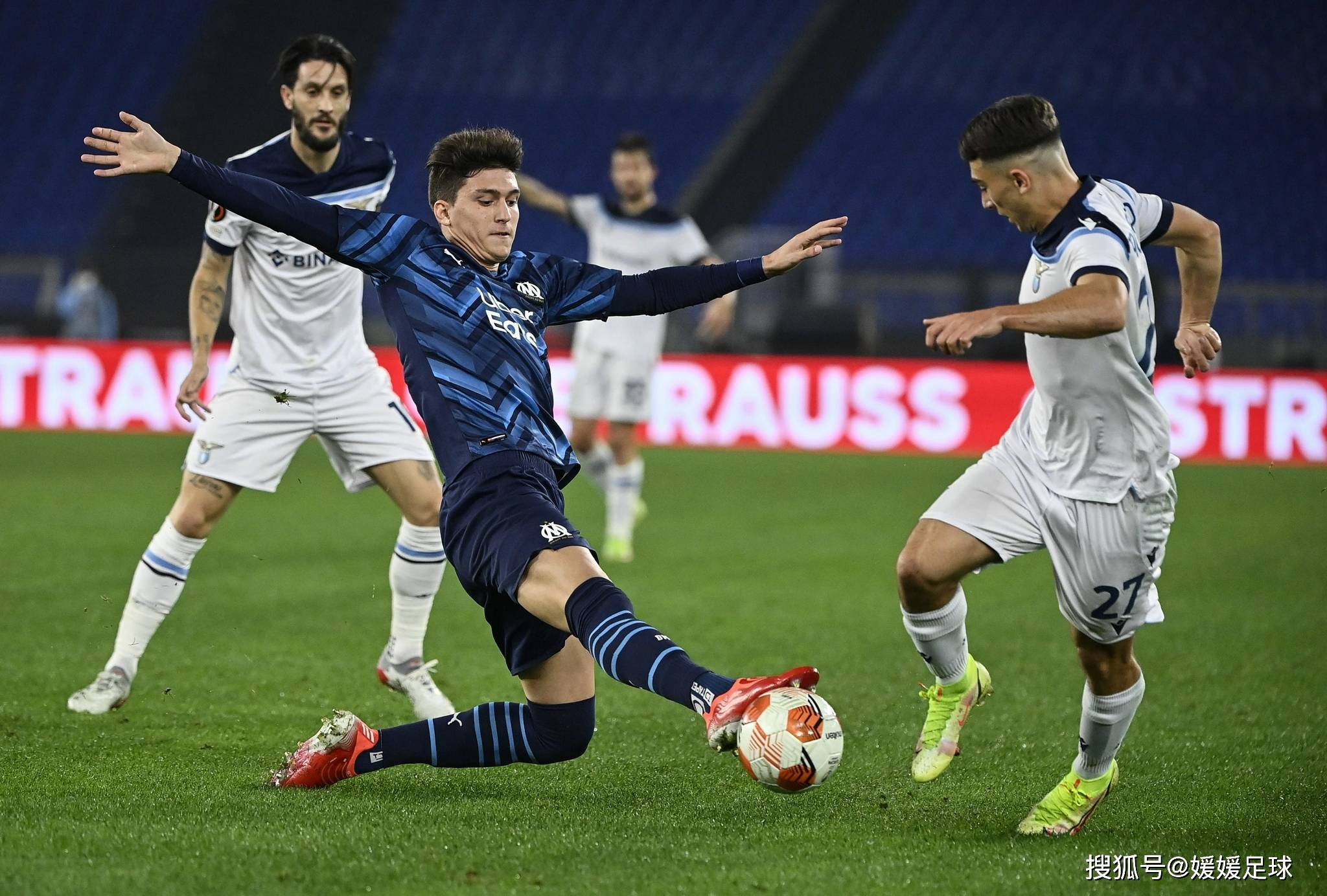 比利亚雷亚尔内部会议纪要流出:今夜队长鼓劲,法国杯使命明确,赛季目标并未改变  比利亚雷亚尔内部会议纪要流出:今夜队长鼓劲,法国杯使命明确,赛季目标并未改变